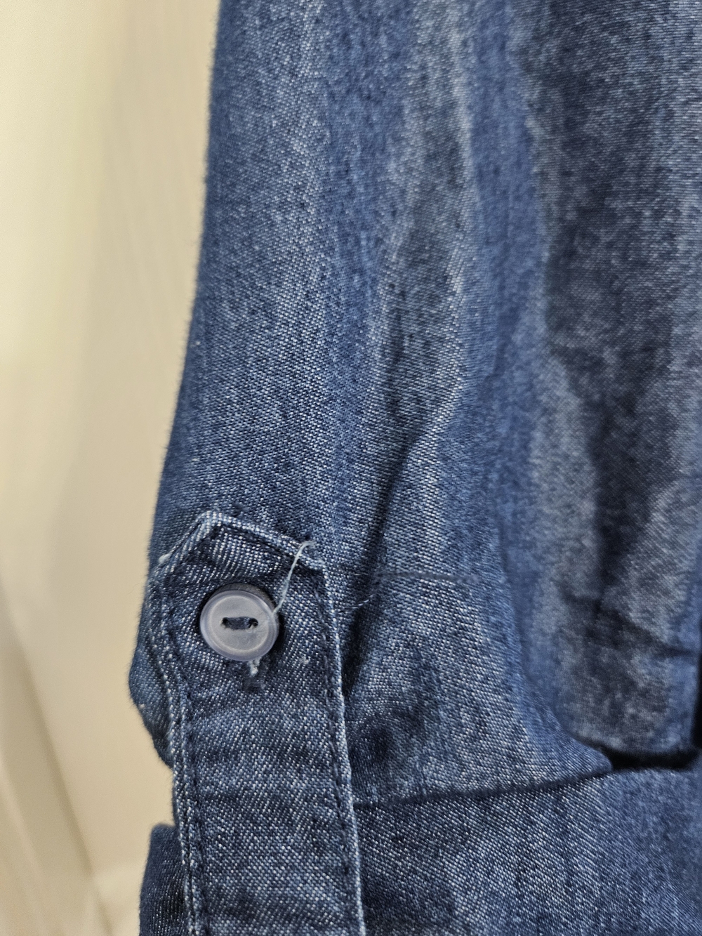 Cavalini Denim Button-Up Shirt with Roll-Tab Sleeves - Blue size large - Picture 6 of 9